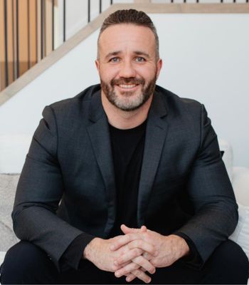 Portrait of Dustin Beech, Associate.