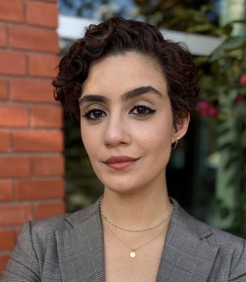Portrait of Crystal Albuquerque Accioly Oliveira, Associate.