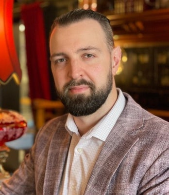 Portrait of Jeremy Hess, Associate