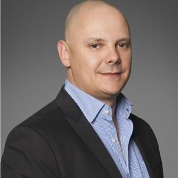 Cory Lucas, Associate