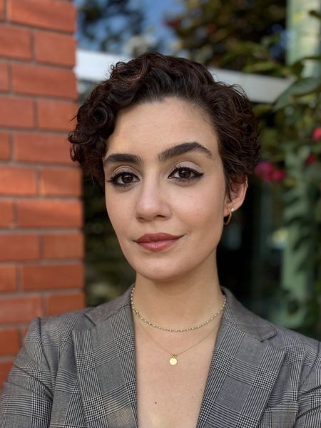 Crystal Albuquerque Accioly Oliveira, Associate