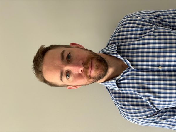 Zach Kohn, Associate